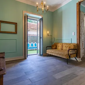 Moradia Clássica No Beato Villa